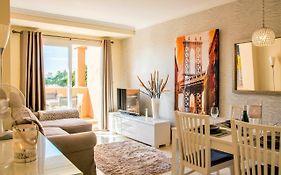 Free One Bedroom Retreat In Elviria